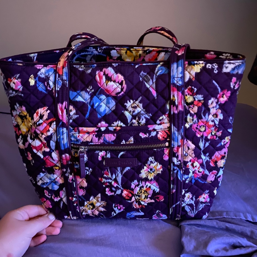 Vera Bradley small iconic Vera tote